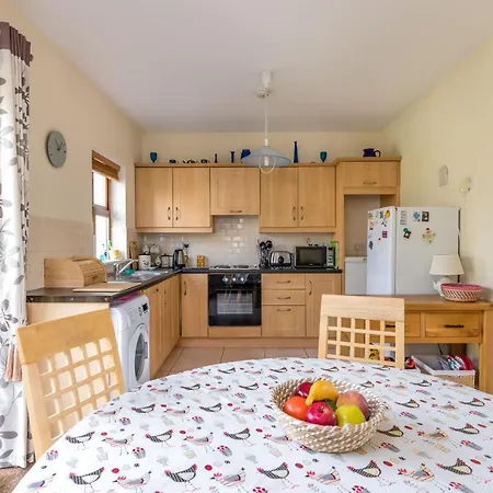 Nyaraló Rectory Mews, Duncormick, Kilmore Quay, County Wexford - 3 Bedroom Sleeps 6