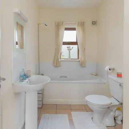 Rectory Mews, Duncormick, Kilmore Quay, County Wexford - 3 Bedroom Sleeps 6
