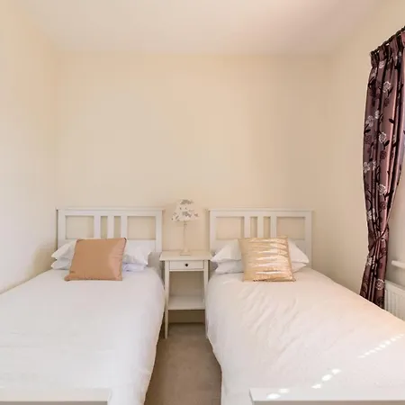 Rectory Mews, Duncormick, Kilmore Quay, County Wexford - 3 Bedroom Sleeps 6 Nyaraló Duncormick